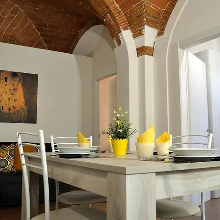 La Casa Di Dario, Dario's House. Pisa